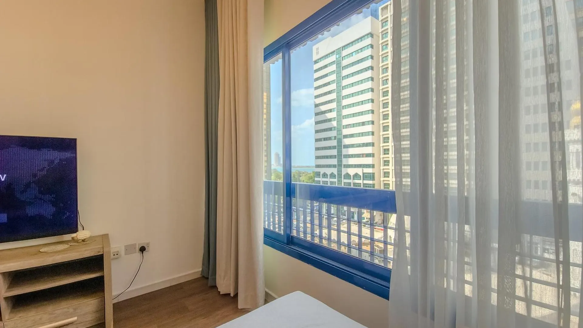 Daire Harf403 Abu Dhabi Beach Cozy 1Br